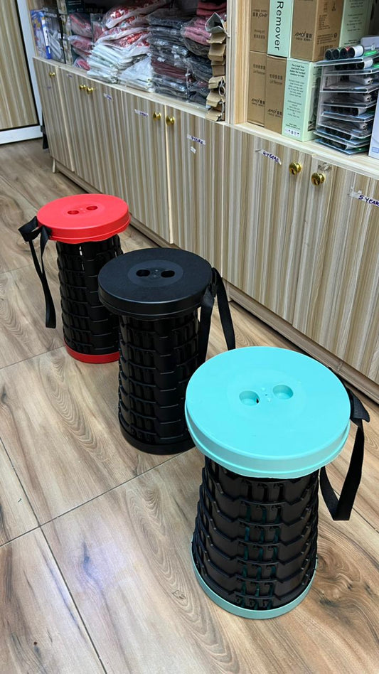 Portable retractable stool