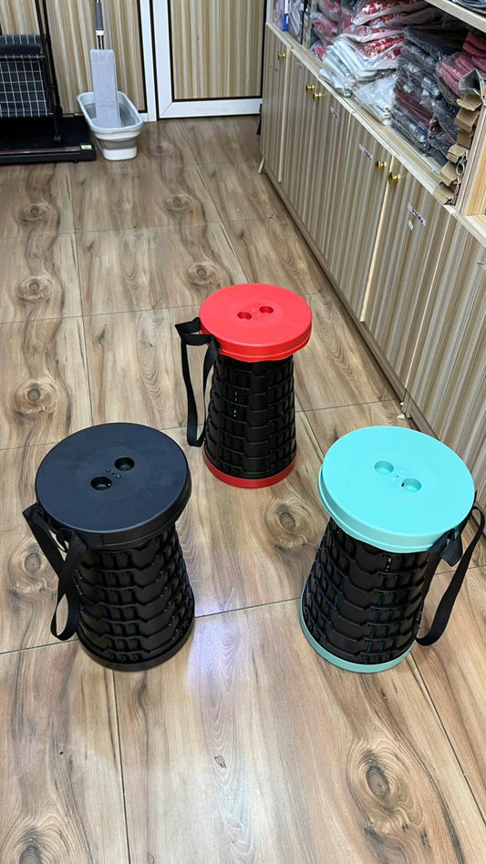 Portable retractable stool